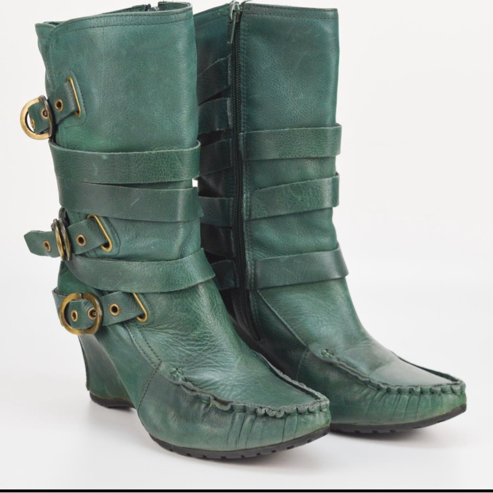 Green vintage Bronx boots